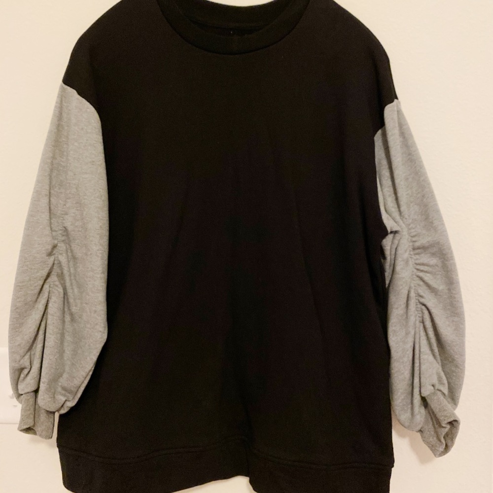 Long Gathered Sleeve Sweatshirt